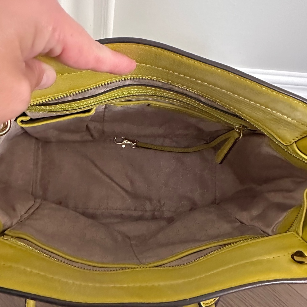 Michael Kors Leather Tote Bag - Picture 5 of 5